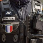 Un policier entre la vie et la mort après une agression