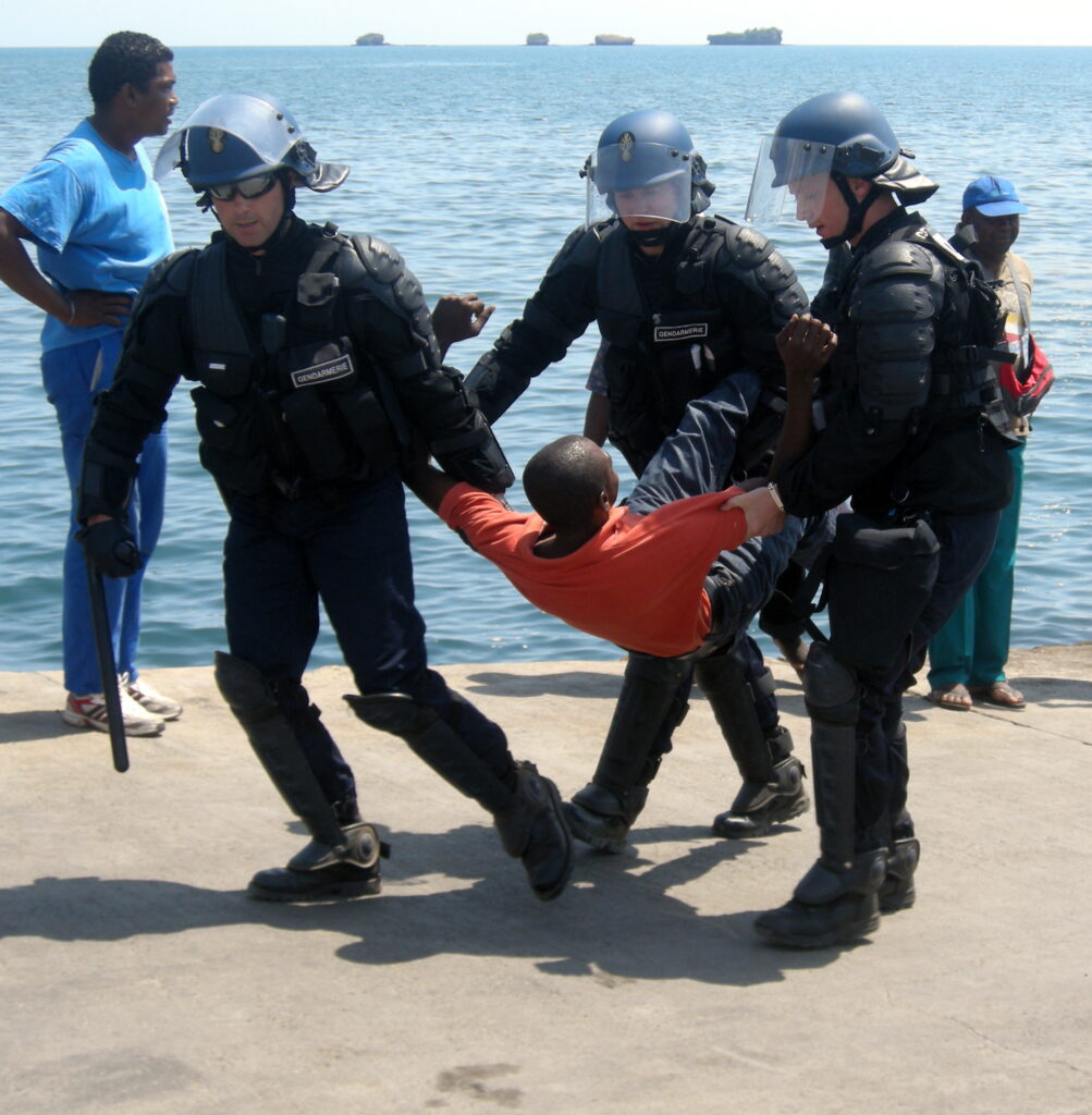 Mayotte : +64 % de gendarmes, cinq escadrons permanents, drones, radars… l’État change de doctrine contre les filières clandestines