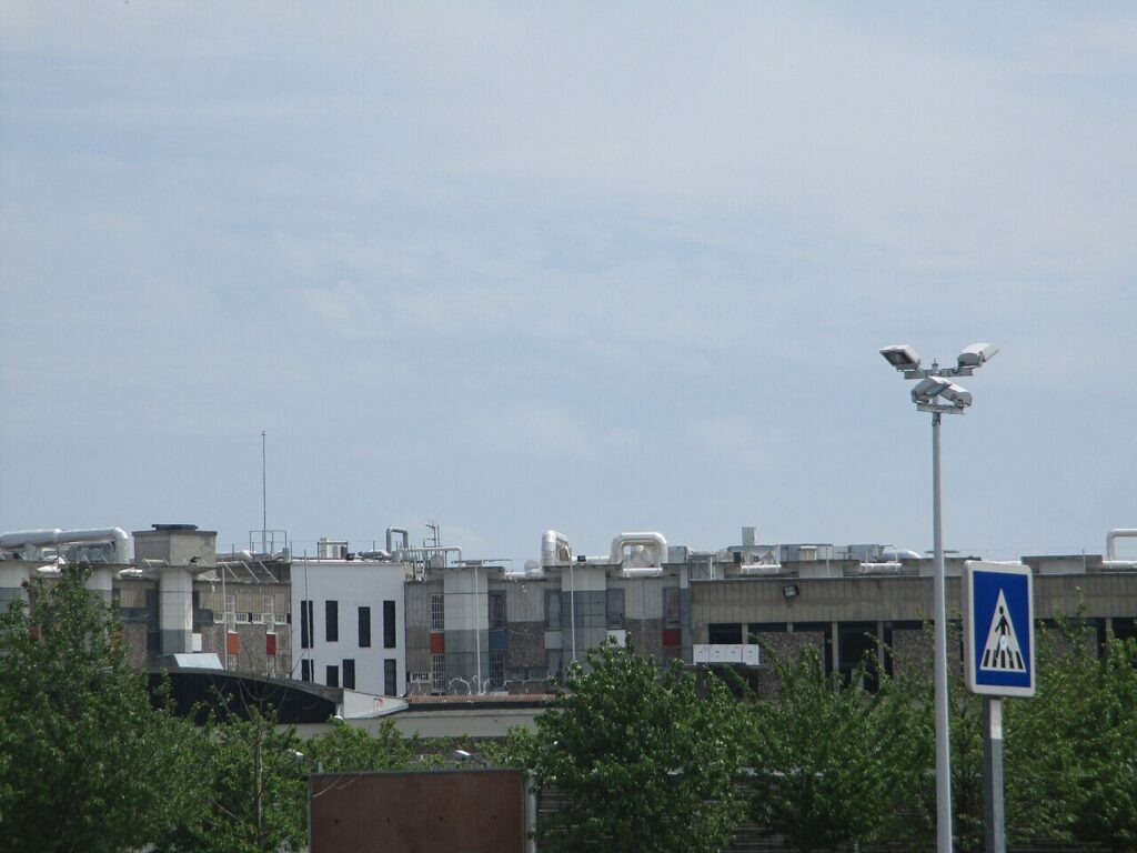 Vue extérieure de la prison de Fleury-Mérogis, photographiée en mai 2016.