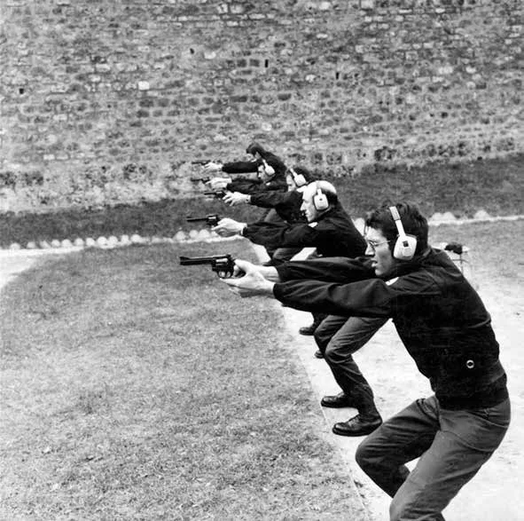 Des hommes du GIGN à l’entraînement au tir, photographie d’archives publiée dans Le Pandore en 2020