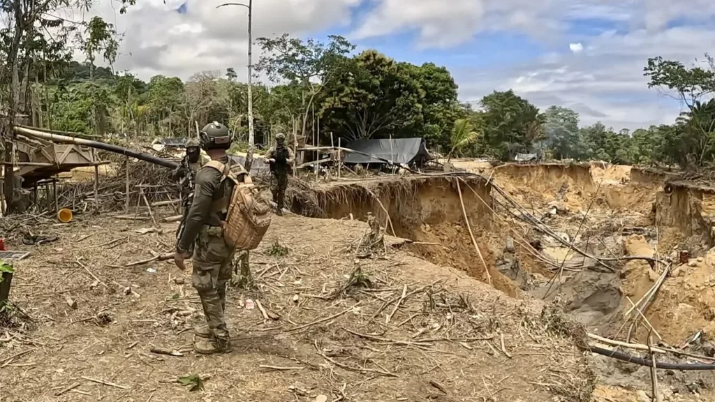 Pensions militaires : partir avant juillet ou attendre décembre ? L’alerte des APNM Militaires du 9e régiment d’infanterie de marine lors d’une opération de lutte contre l’orpaillage illégal en Guyane. Archive 2026.