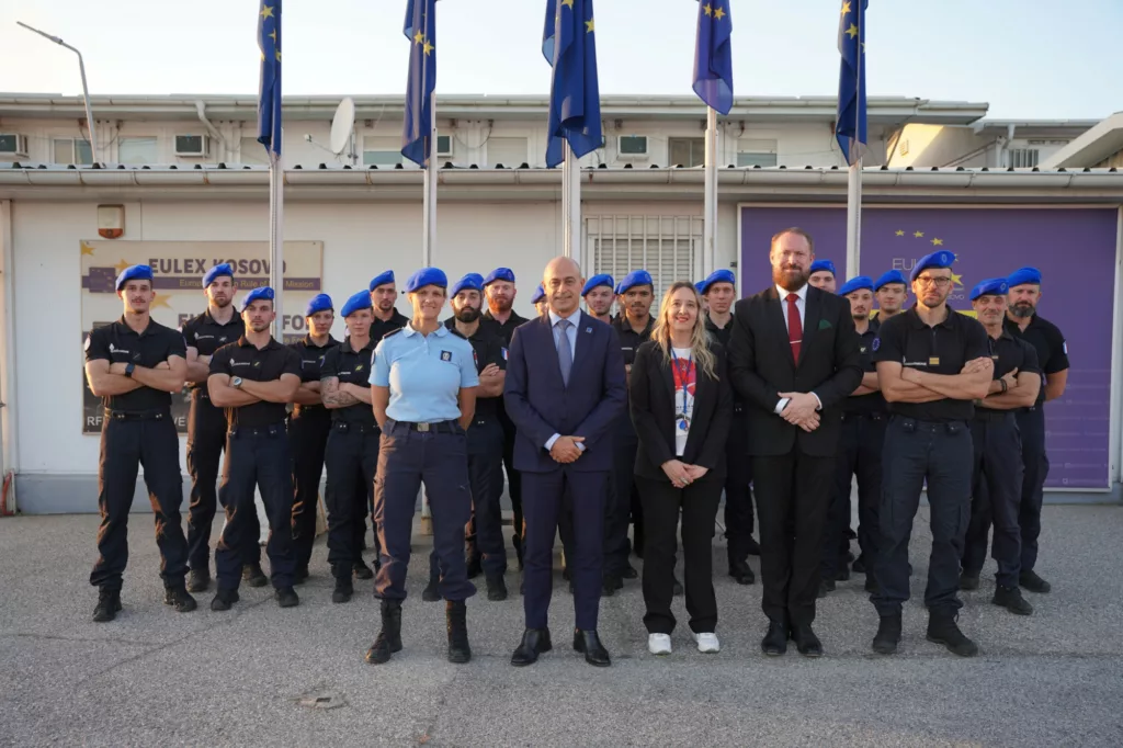 Les gendarmes français de la 7e RFPU réunis au Kosovo lors de leur mission européenne EULEX en 2026.