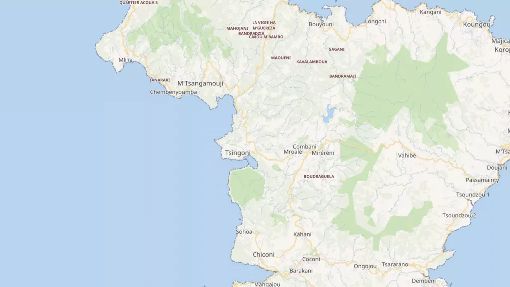 Mayotte : six personnes déférées après les violences des 26 et 27 septembre à Tsingoni Carte de localisation de Tsingoni, Combani et Miréréni à Mayotte